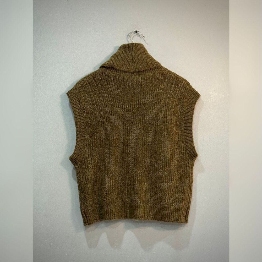 Green Vigoss Cowl Neck Sleeveless Sweater Size M EUC - Picture 4 of 6